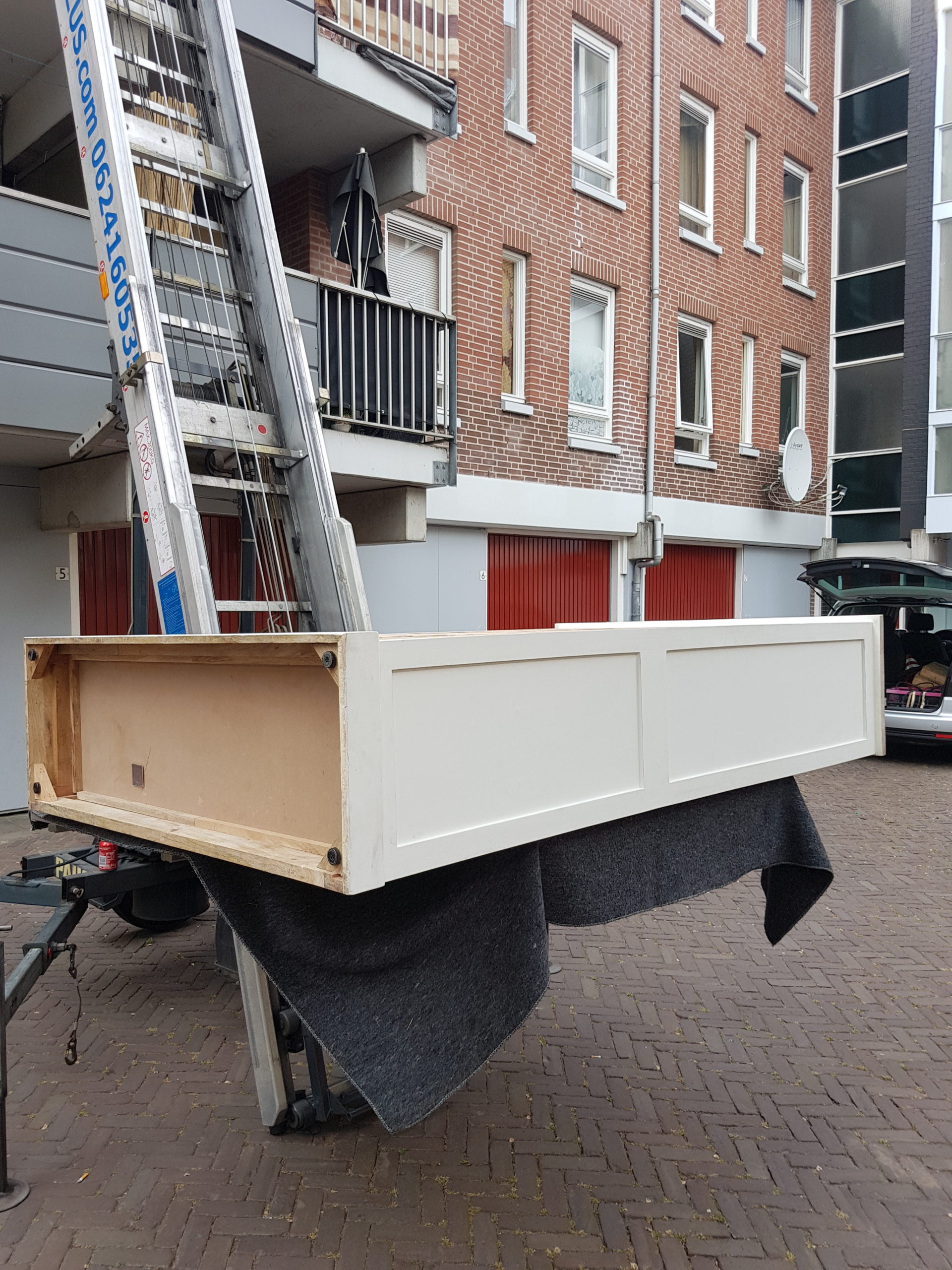 zware kast verhuizen met meubellift in Zwolle